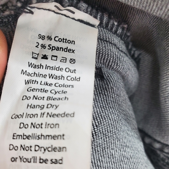 LuLaRoe Crop Jean Jacket M Gray Stretchy Denim Floral Embroidery Buttoned Fitted - Picture 6 of 13